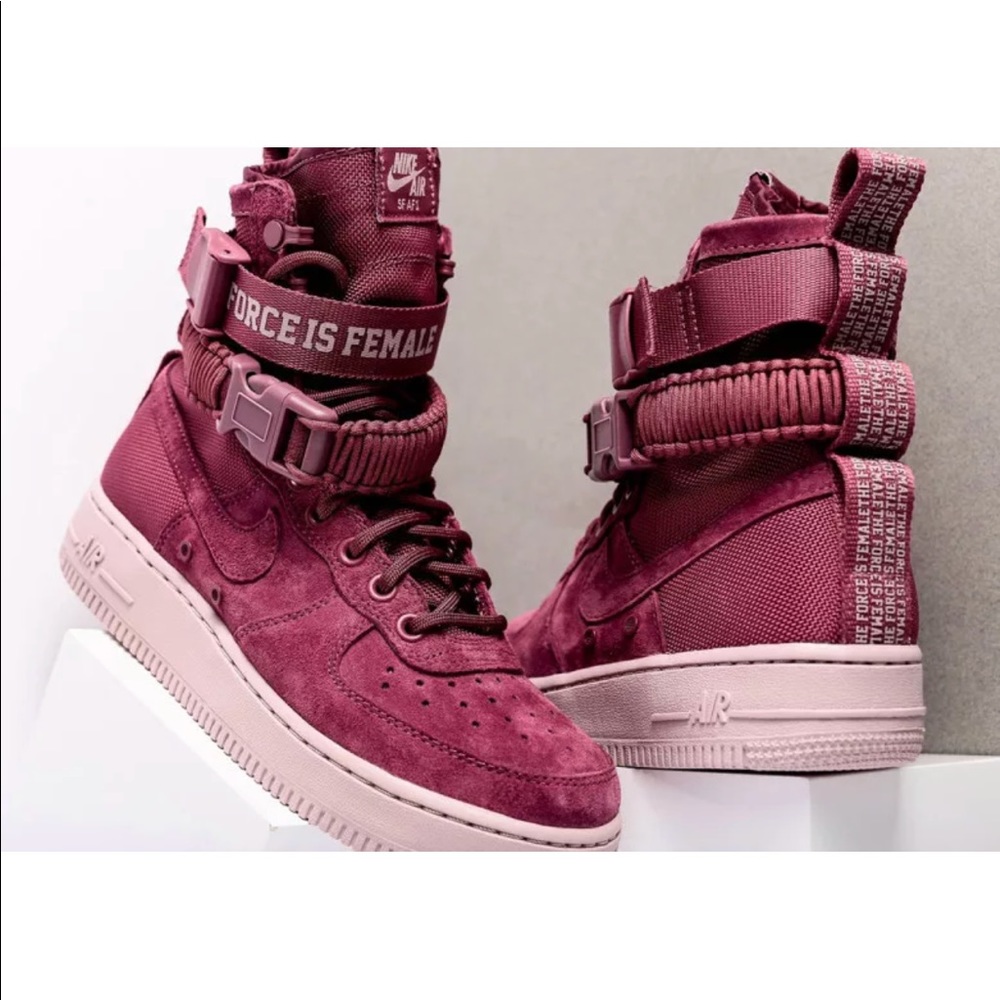 Nike SF Air Force 1 Vintage Wine WMN